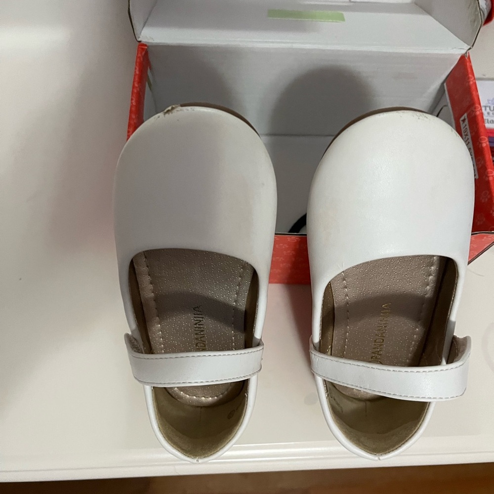 Classic White Kids Shoes- worn 1 time for a wedding